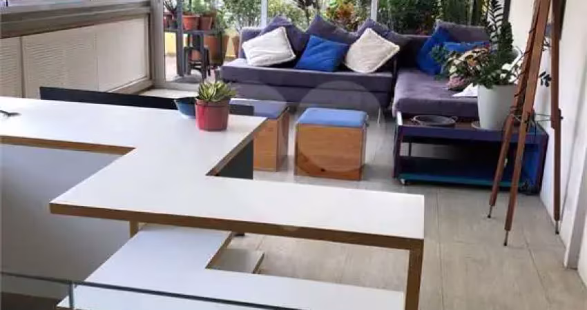 Apartamento com 2 quartos à venda ou para locação em vila madalena - sp