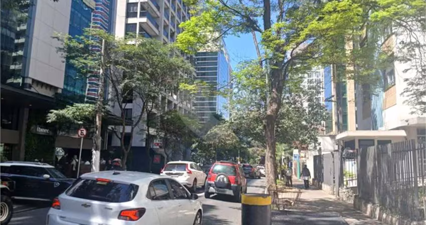 Apartamento com 1 quarto à venda na Alameda Santos, Jardim América, São Paulo