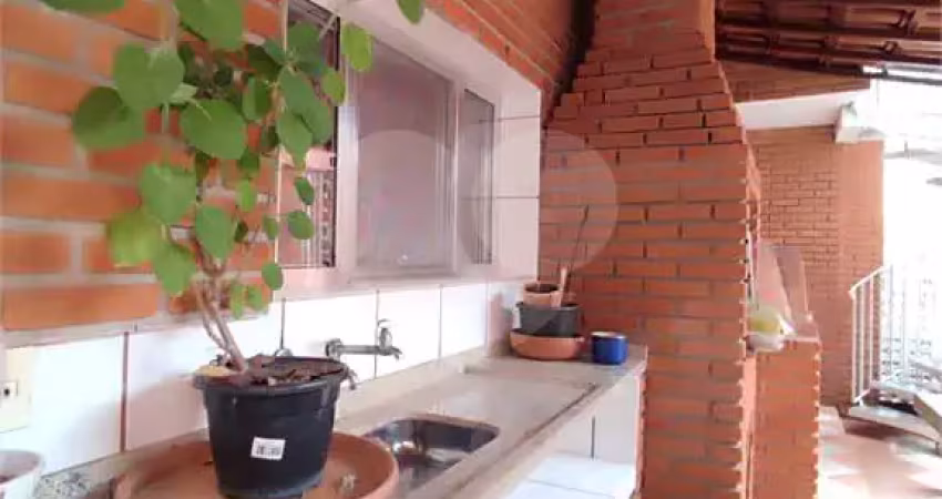 Sobrado com 4 quartos para locação em aclimação - sp