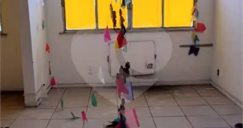 Sala comercial para alugar na Doutor Feliciano Sodré, Centro, São Gonçalo