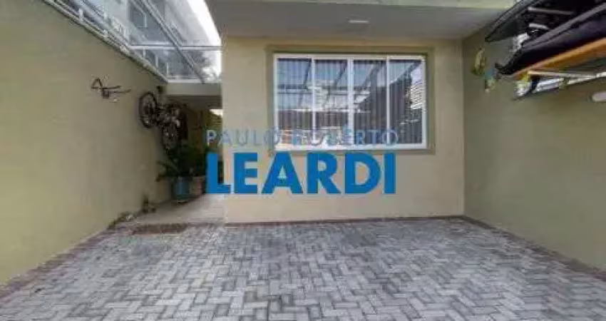 CASA ASSOBRADADA - JARDIM JARAGUÁ - SP