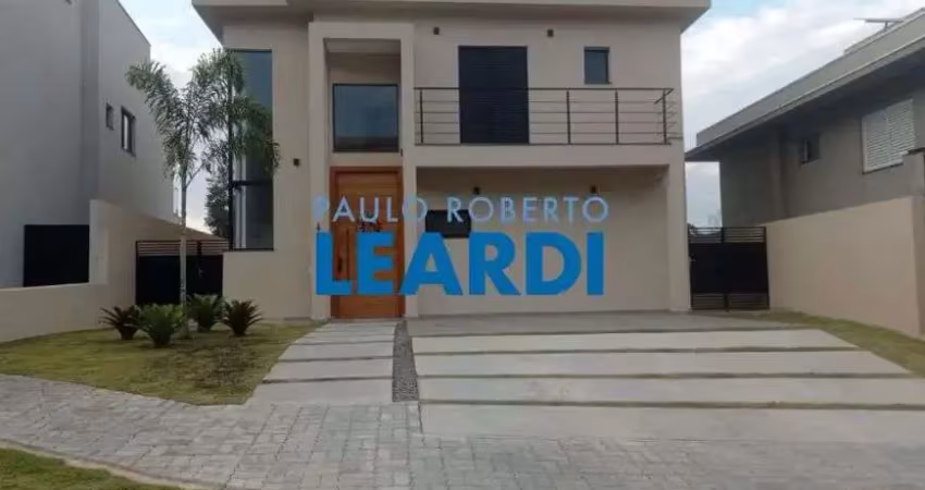 Casa em condomínio fechado com 3 quartos à venda no Rio Abaixo, Atibaia 