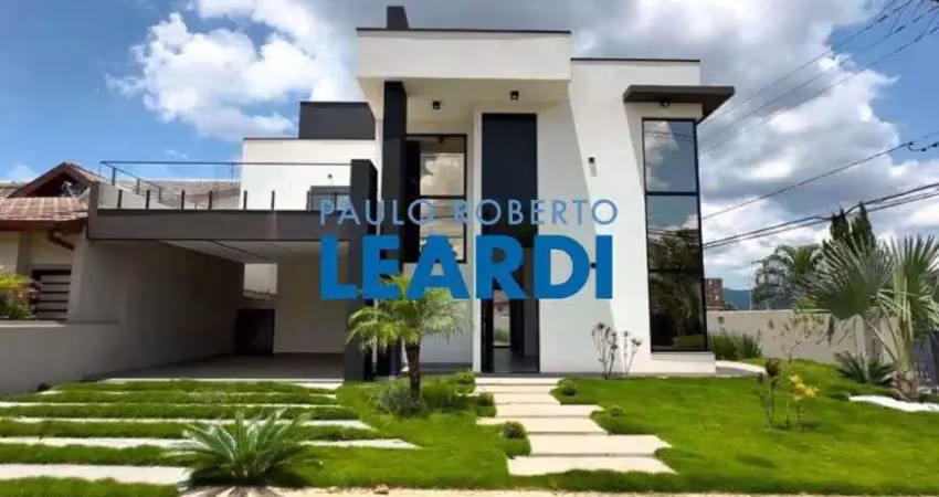CASA ASSOBRADADA - CONDOMÍNIO ALTOS DA FLORESTA - SP