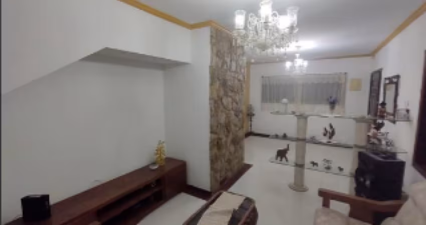 Lindo sobrado disponível para locação na Vila Junqueira