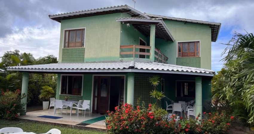 Sobrado 4/4 com piscina em Itacimirim