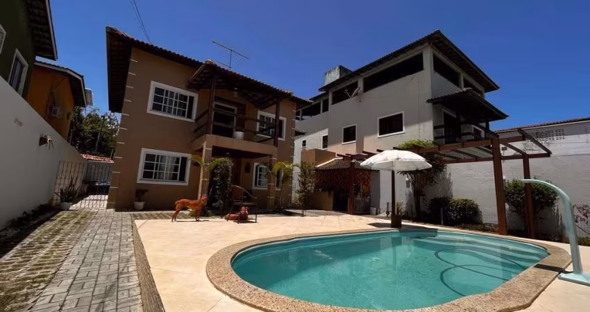 Casa com 4 dormitórios à venda, 181 m² por R$ 810.000,00 - Ipitanga - Lauro de Freitas/BA