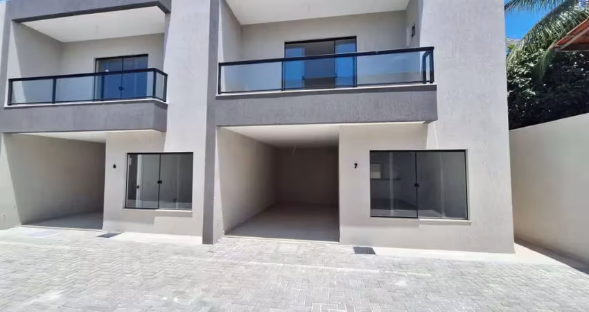 Casa com 4 dormitórios à venda, 179 m² por R$ 650.000 - Aracuí - Lauro de Freitas/BA
