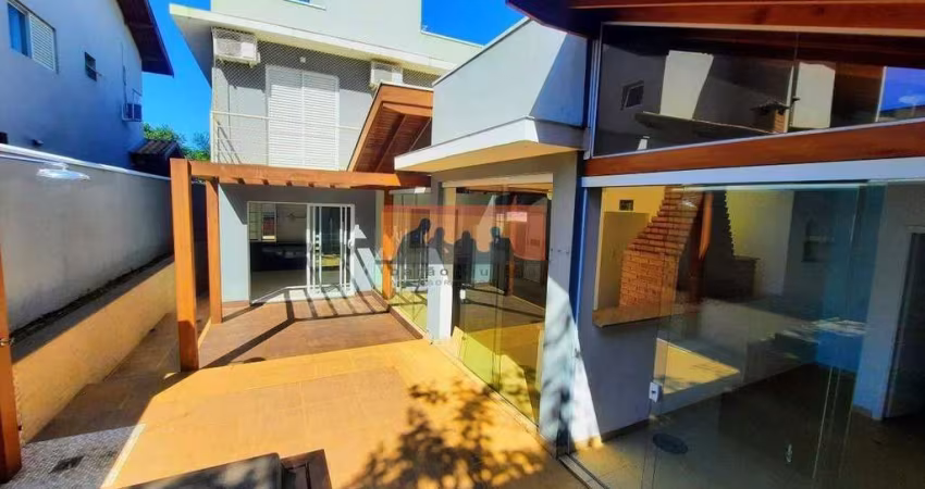 Casa à venda 3 Quartos, 3 Suites, 2 Vagas, 300M², Parque Rural Fazenda Santa Cândida, Campinas - SP