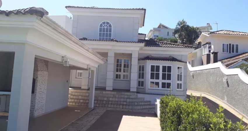 Casa Clássica em Condomínio em Frente Lago Taboão.