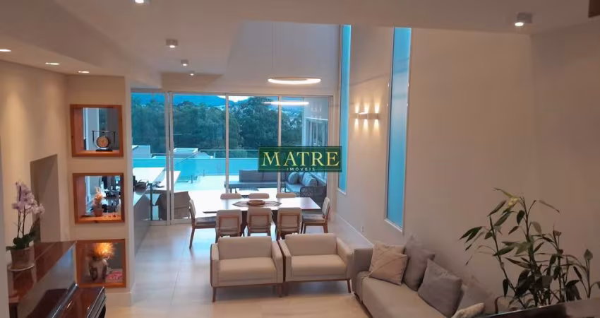 Linda Casa em Condominio em frente Lago Taboão.