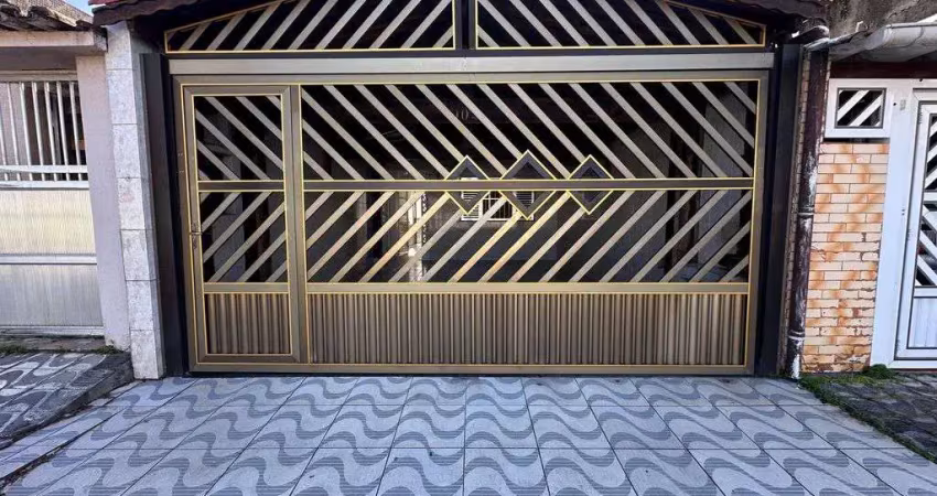 Casa em praia grande, na mirim com 03 dormitórios perto do novo shopping.