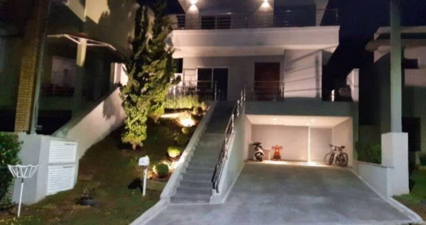 CASA PARA VENDA NO CONDOMÍNIO NEW VILLE - SANTANA DE PARNAÍBA