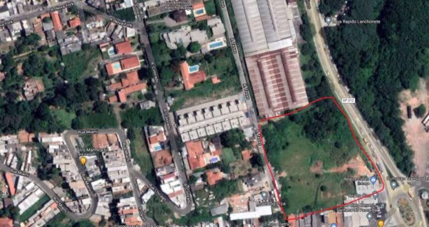 ÁREA 11000 MIL METROS - COMERCIAL