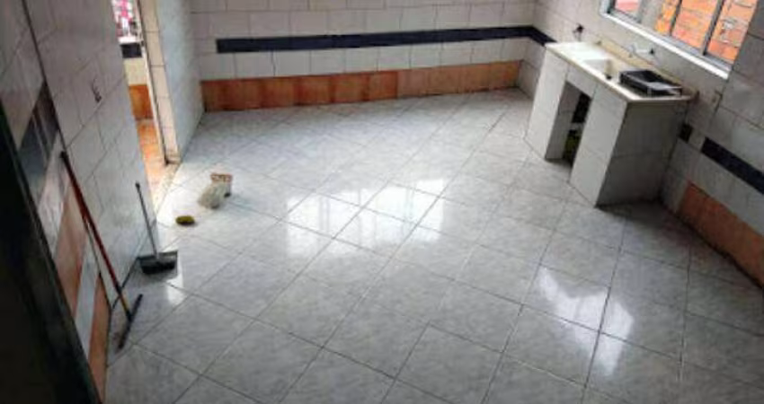 IMÓVEL PARA RENDA COM 5 CASAS E 2 SALÕES COMERCIAIS