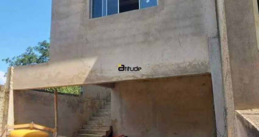 CASA PARA VENDA COM 2 DORMS E 2 VAGAS - EM SANTANA DE PARNAÍBA