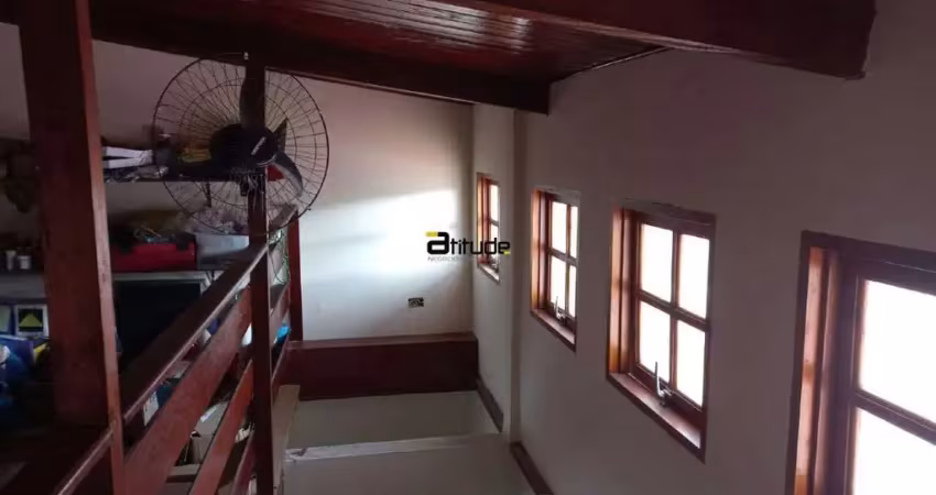 Casa com 3 quartos à venda na Rua Mestre José Duarte, Jardim Itacolomi, Itapevi