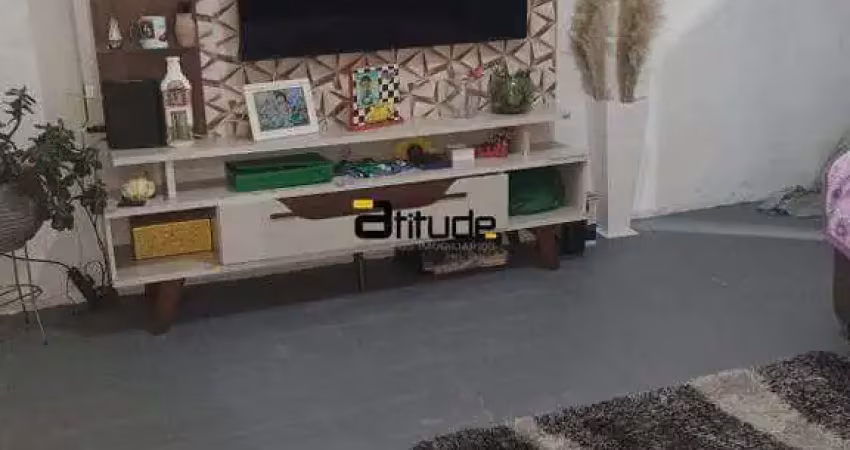 Casa à venda na Rua Abraão, Jardim Júlio, Barueri