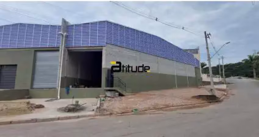 Galpão em condomínio fechado de 675 m² para locação santana do parnaíba/sp.