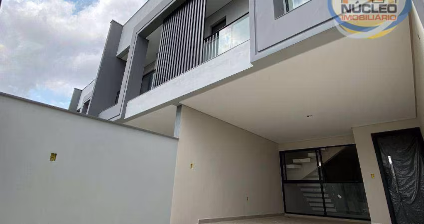 Sobrado com 3 dormitórios à venda, 105 m² por R$ 660.000,00 - Bom Retiro - Joinville/SC
