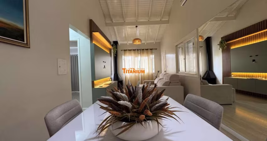Casa à venda mobiliada com 2 dormitórios no Bairro Rio Branco em Novo Hamburgo.