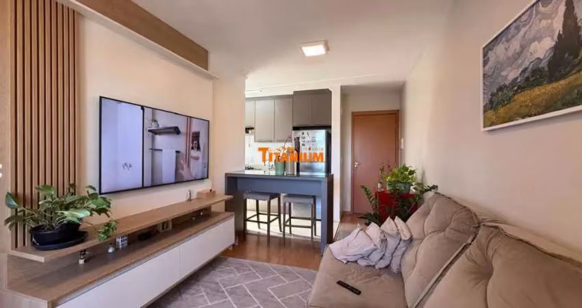 Apartamento praticamente todo mobiliado, com churrasqueira à venda em Novo Hamburgo.