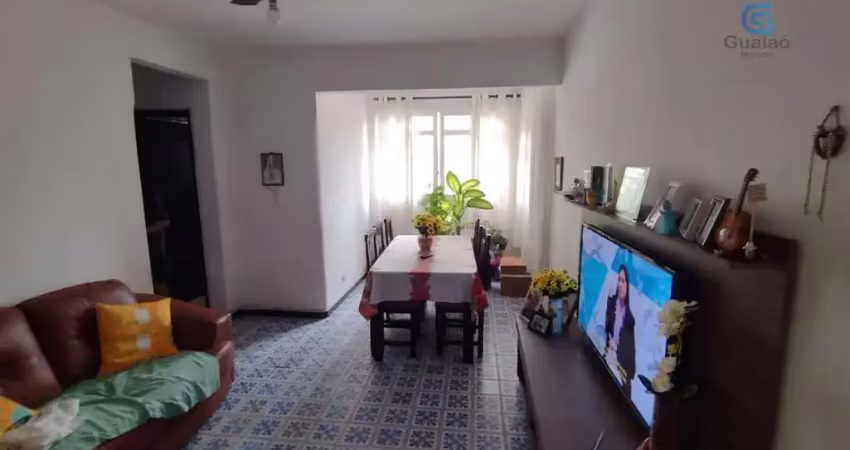 Vendo apartamento com 02 dormitórios e dep. de serviço na aparecida em santos
