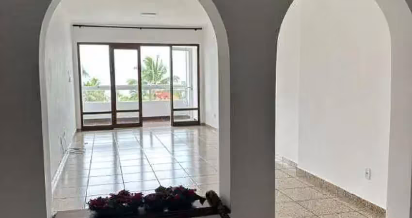 Vendo amplo apartamento de 03 dormitórios e suíte frente ao mar no itararé em são vicente