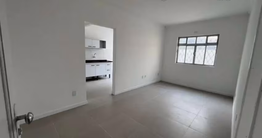 Vendo lindo apartamento térreo de 03 dormitórios, suíte e garagem no macuco em santos