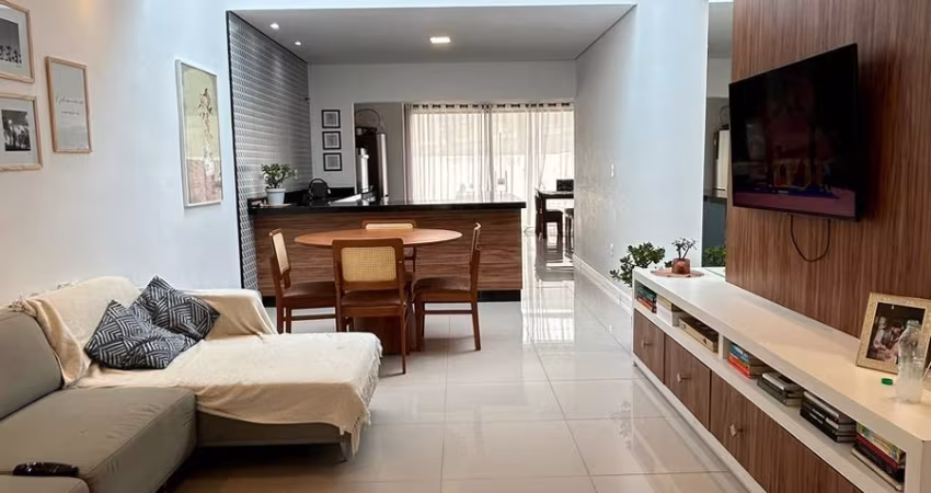casa com 3 dormitorios   1 suite em condomínio