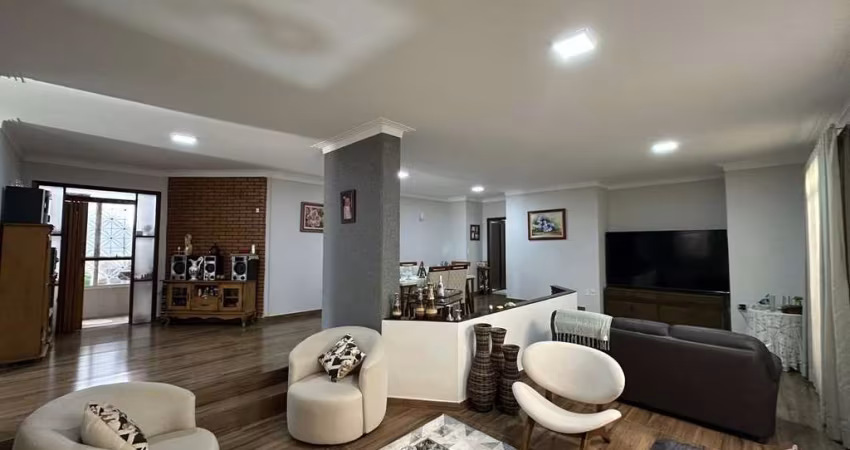 Casa para Venda em Pirassununga, Cidade Jardim, 3 dormitórios, 1 suíte, 3 banheiros, 2 vagas
