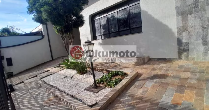 Casa para Venda em Pirassununga, Centro, 3 dormitórios, 1 suíte, 2 banheiros, 1 vaga