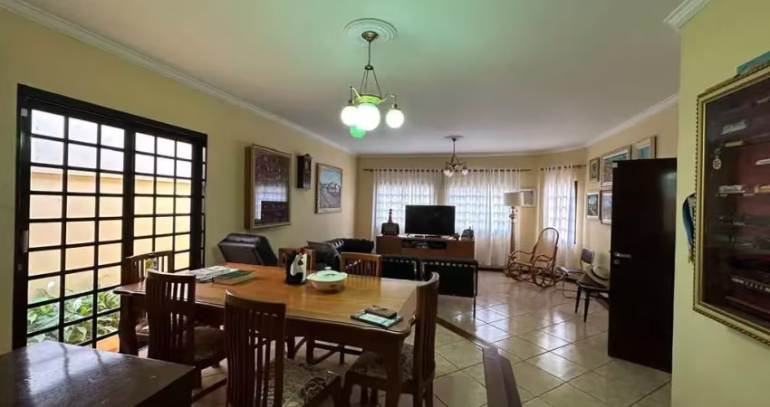 Casa para venda em pirassununga, cidade jardim, 4 dormitórios, 2 suítes, 2 banheiros, 2 vagas