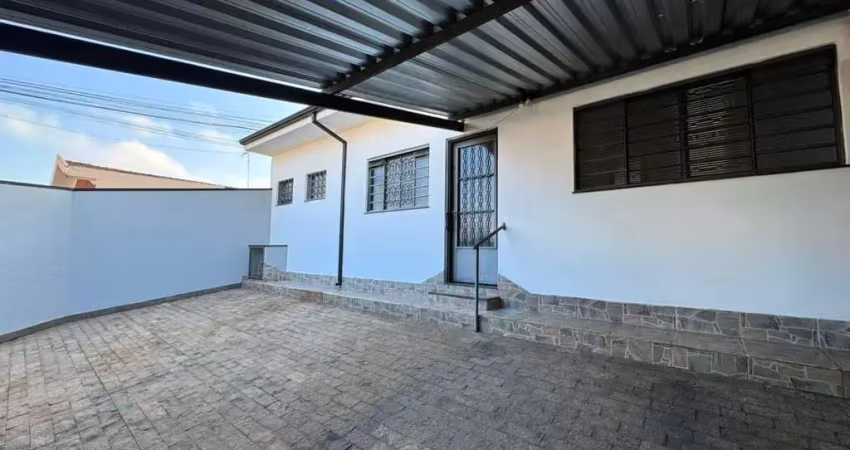 Casa para locação em pirassununga, centro, 2 dormitórios, 1 suíte, 2 banheiros, 2 vagas