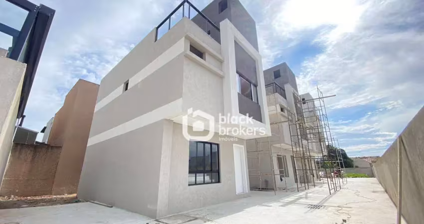 Sobrado com 3 dormitórios à venda, 131 m² por R$ 599.900,00 - Xaxim - Curitiba/PR