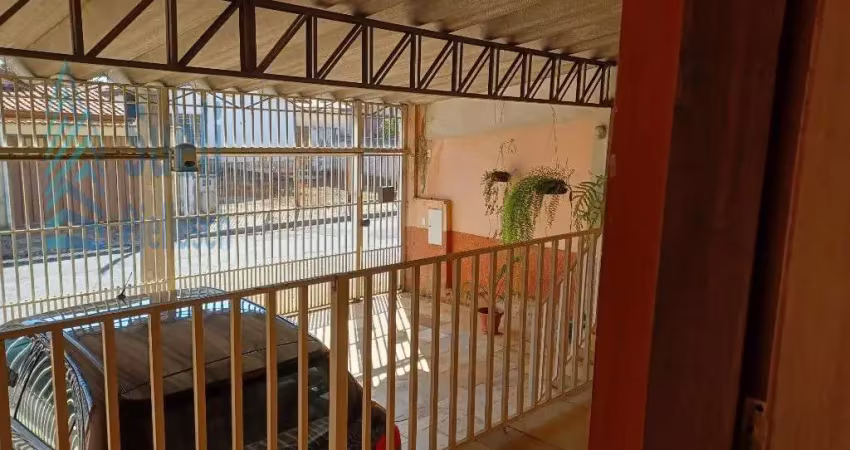 Casa a venda em ótimo local na vila teixeira-rua tranquila-fácil acesso a comercio local-3 dormitórios-3 vagas-telhado novo-valor venda r$ 580.000,00