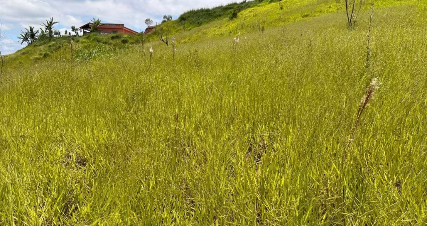 Vende-se terreno com excelente localização em Arujá