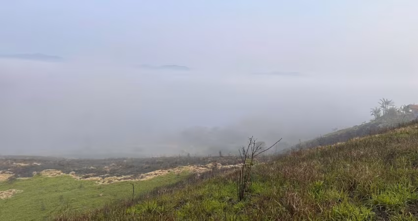 Terreno/Lote á venda para construção de chácara em área rural