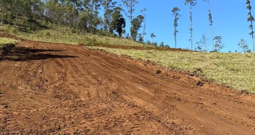 Vendo lotes de 600m² em residencial de chácaras