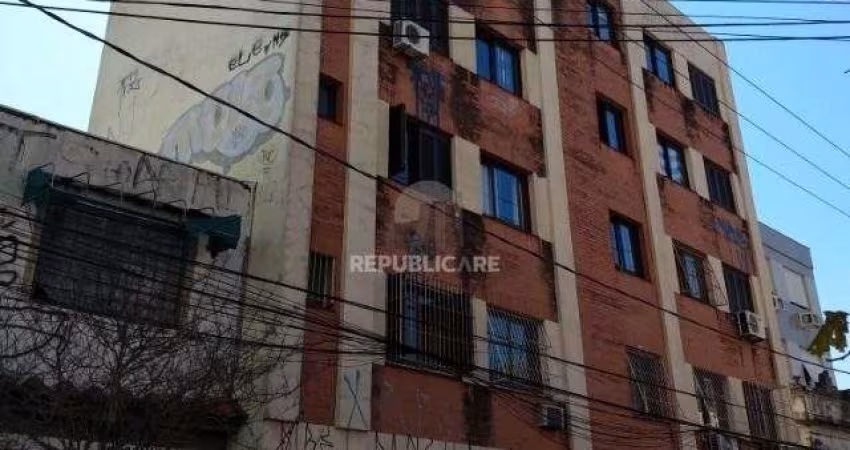 Apartamento de 1 dormitório com vaga de garagem escriturada na Rua Lopo Gonçalve