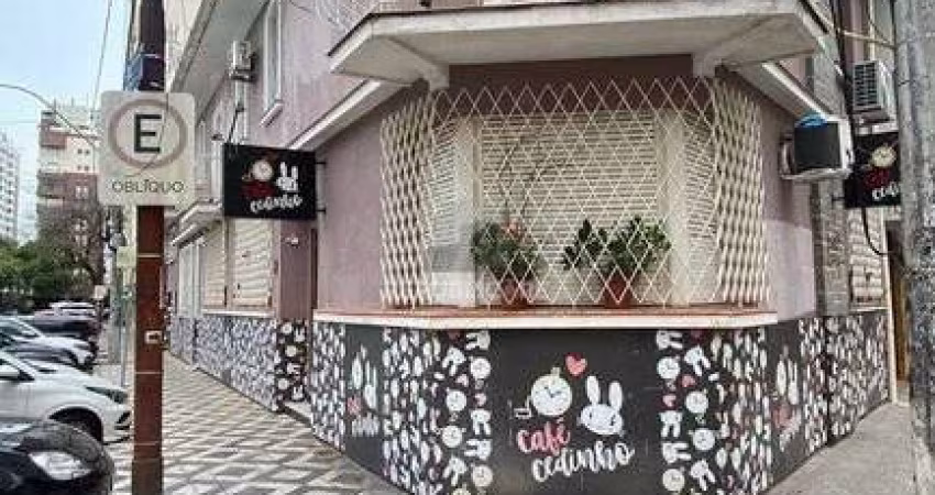 CASA A VENDA, AMPLA NA COMENDADOR BATISTA!