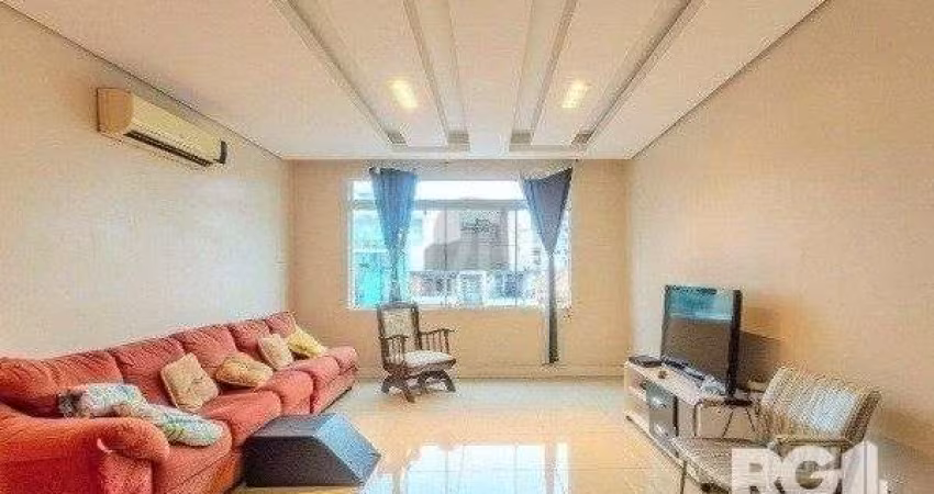 APARTAMENTO DE 3 DORMITÓRIOS COM 2 BANHEIROS NA RUA MARIANTE PROXIMO AO HOSPITAL