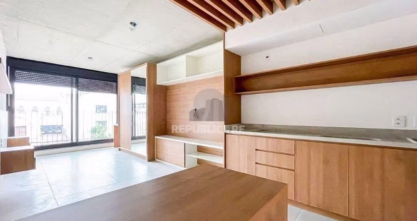 APARTAMENTO LOFT DE 32M², 1 DORMITÓRIO, SEMIMOBILIADO - CIDADE BAIXA