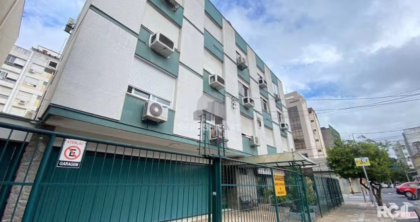 Apartamento de 3 dormitórios, com vaga de garagem na Cidade Baixa