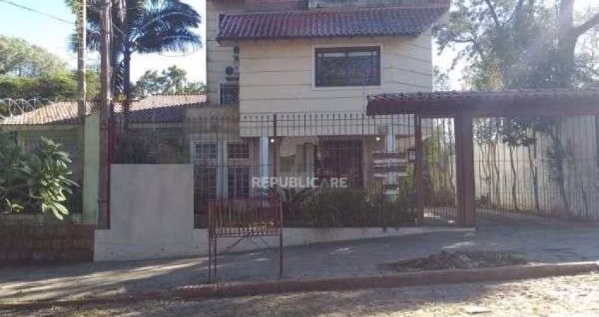 Casa em Condomínio 4 dormitórios à venda Cristal Porto Alegre/RS