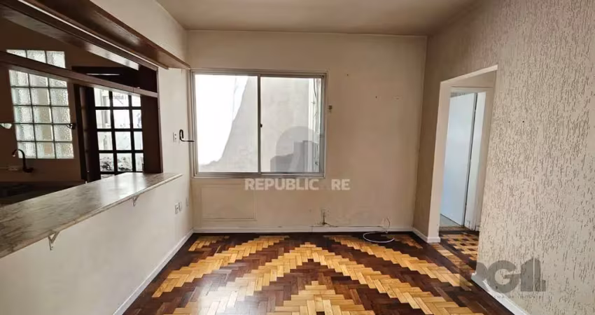 Apartamento à venda com 58 m², 2 dormitórios no bairro cidade baixa.