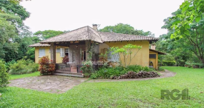 Casa com 3 quartos, suite em terreno com 7.320m² - Belem Velho