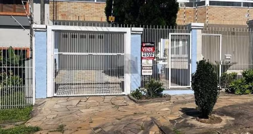 Sobrado 4 dormitórios à venda Jardim Itu Porto Alegre/RS