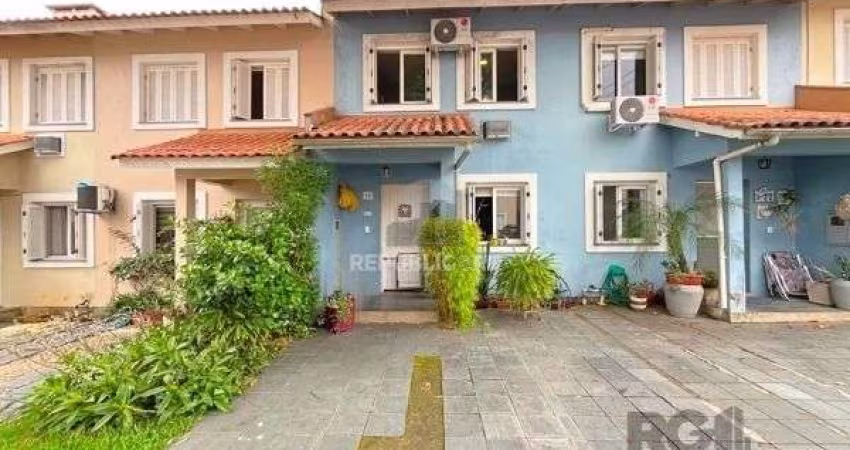 Casa em Porto Alegre, no bairro Cavalhada, com 2 dormitório(s), e 2 banheiros, à