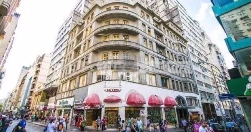 Conjunto/Sala em Porto Alegre, no bairro Centro Histórico, e 0 banheiros, à vend