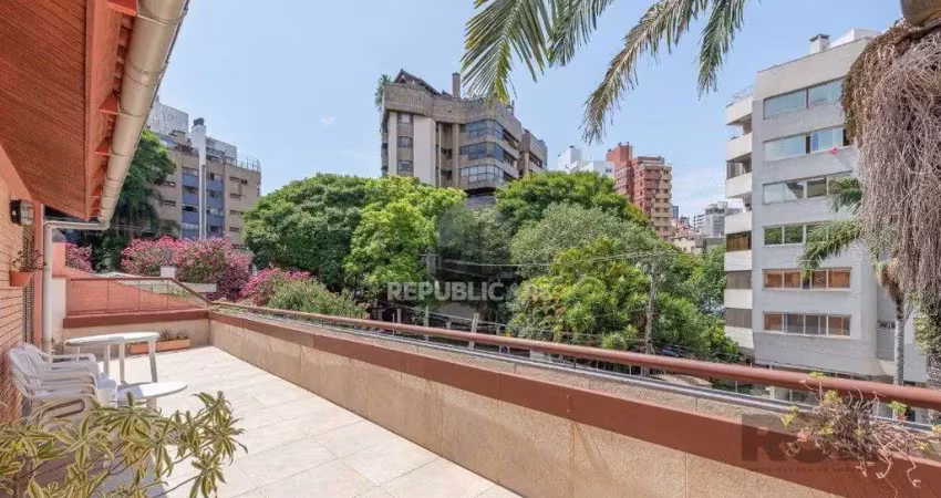 Cobertura 4 dormitórios e 2 vagas no Bela Vista